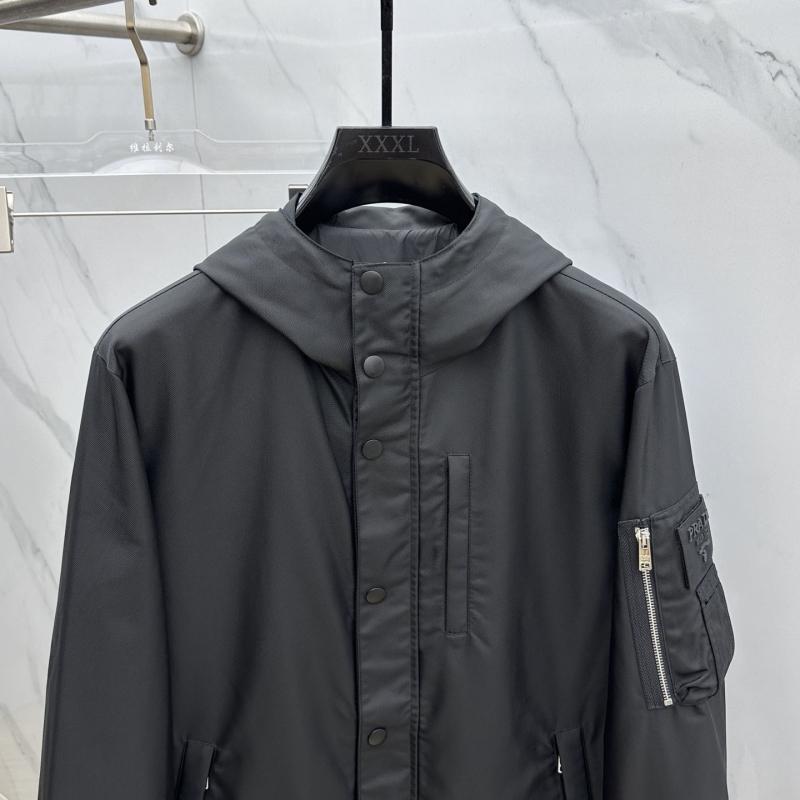 Pra*a outwear